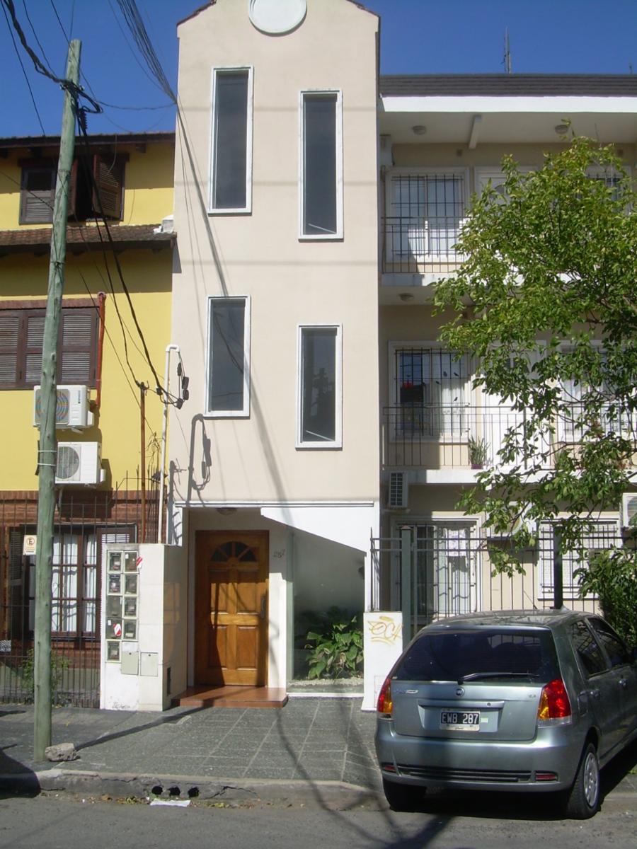 RAMOS MEJÍA DEPARTAMENTO 2 AMBIENTES BALCÓN LAVADERO CONTRAFRENTE 12 DE OCTUBRE ALT 200