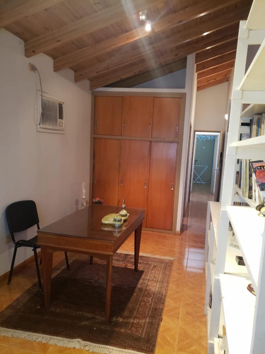 Hermosa casa totalmente reciclada B° 1° de mayo — foto 3