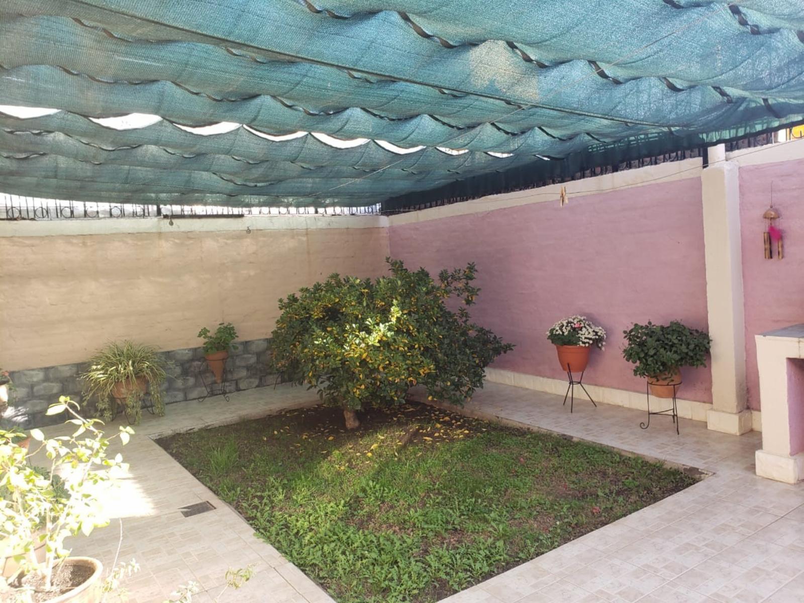 Hermosa casa totalmente reciclada B° 1° de mayo — foto 6