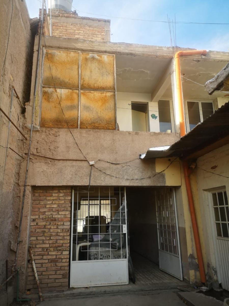 FLORES LUVELLO VENDE INMUEBLE CON DEPTO LOCALES TERRENO SOBRE CALLE COLON GODOY CRUZ — foto 2