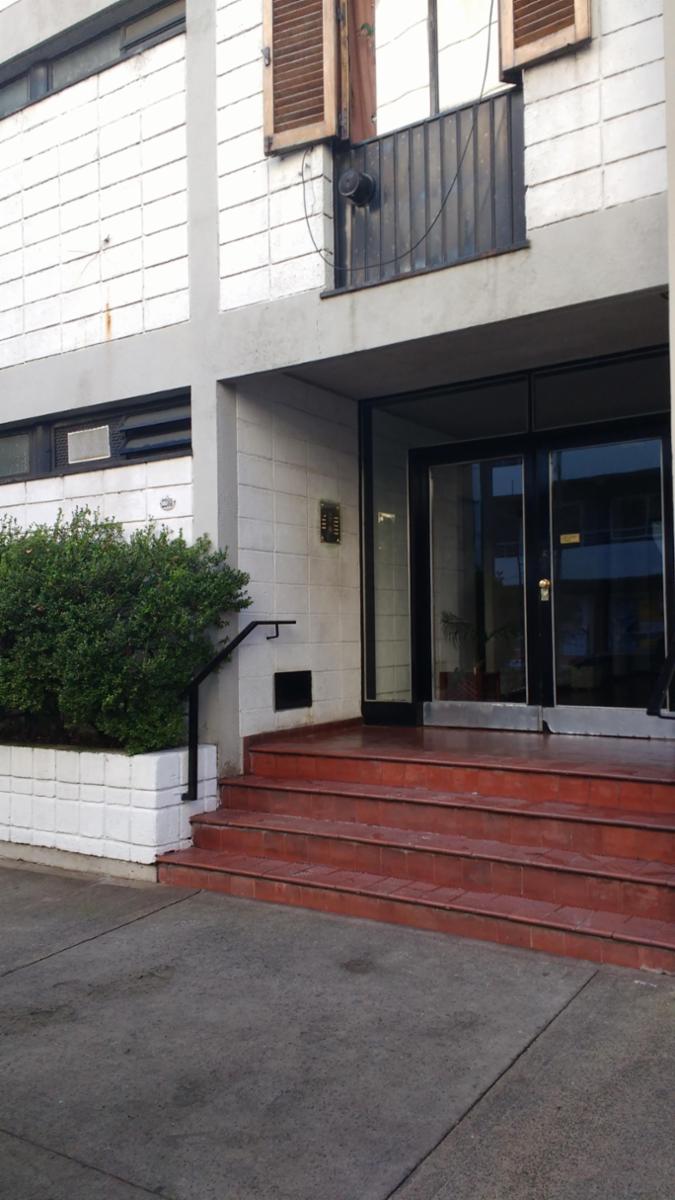 AMPLIO DEPTO 2 AMBIENTES CON PATIO- BELGRANO — foto 13