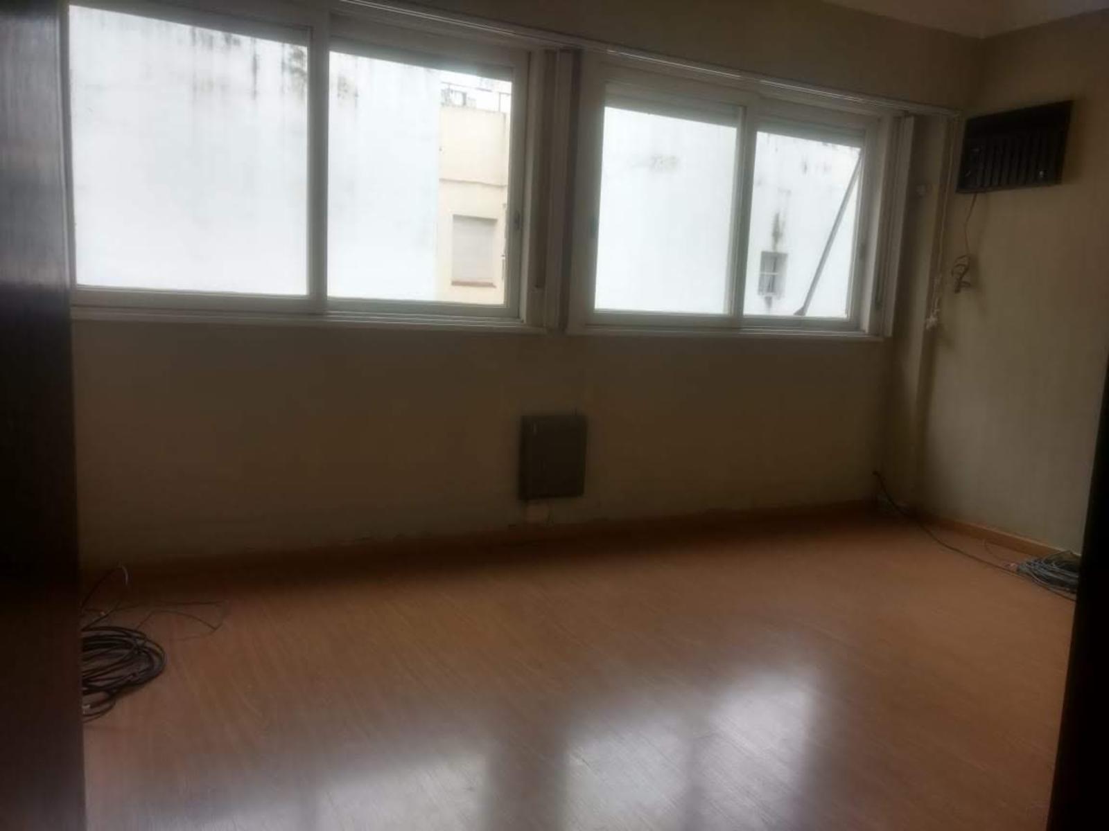 OFICINAS EN RECOLETA-VENTA CON RENTA// FRENTE A UNIV. MEDICINA — foto 2