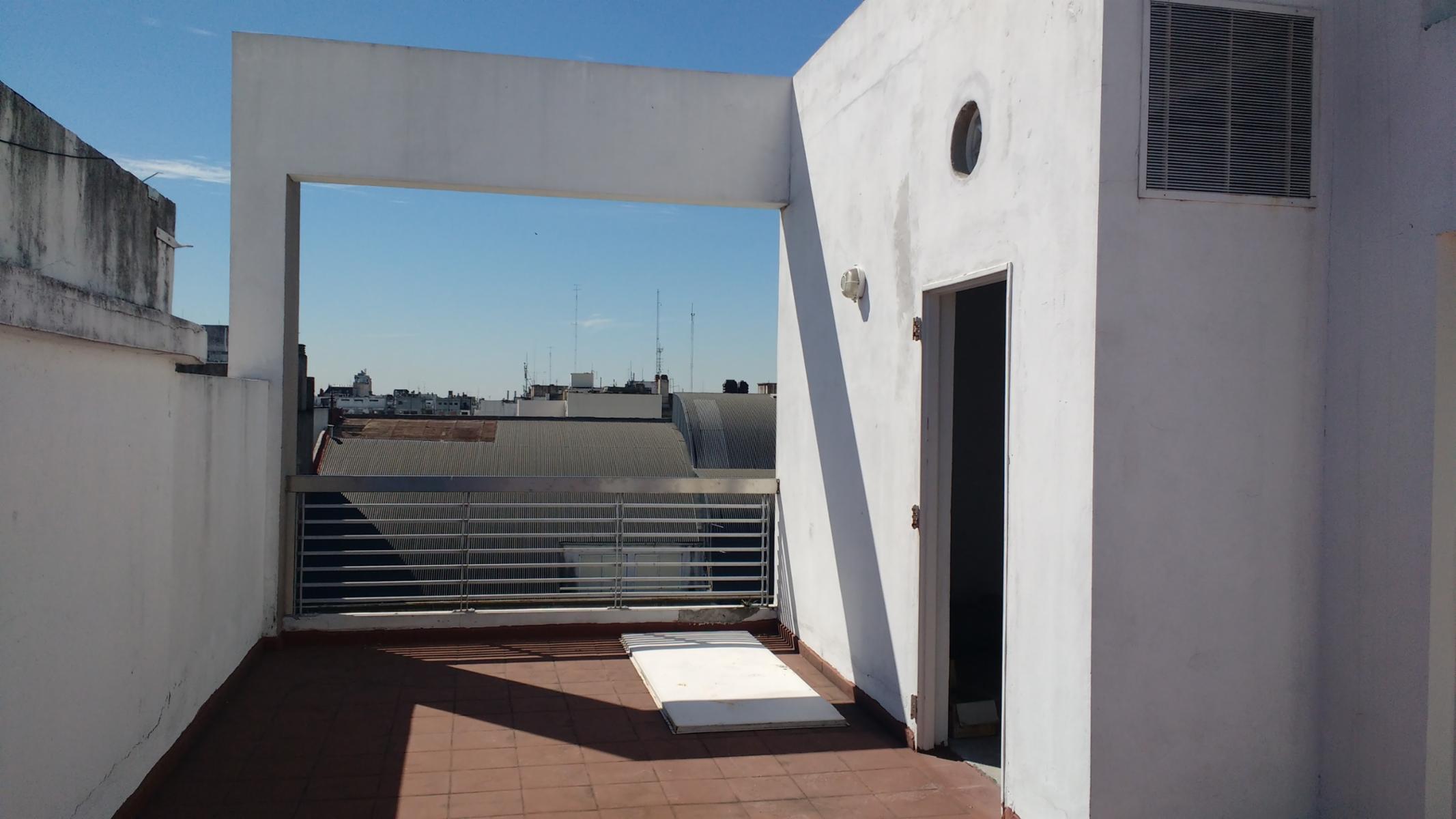EXCELENTE EDIFICIO EN BLOCK- PLANTA LIBRES CON COCHERAS - 6