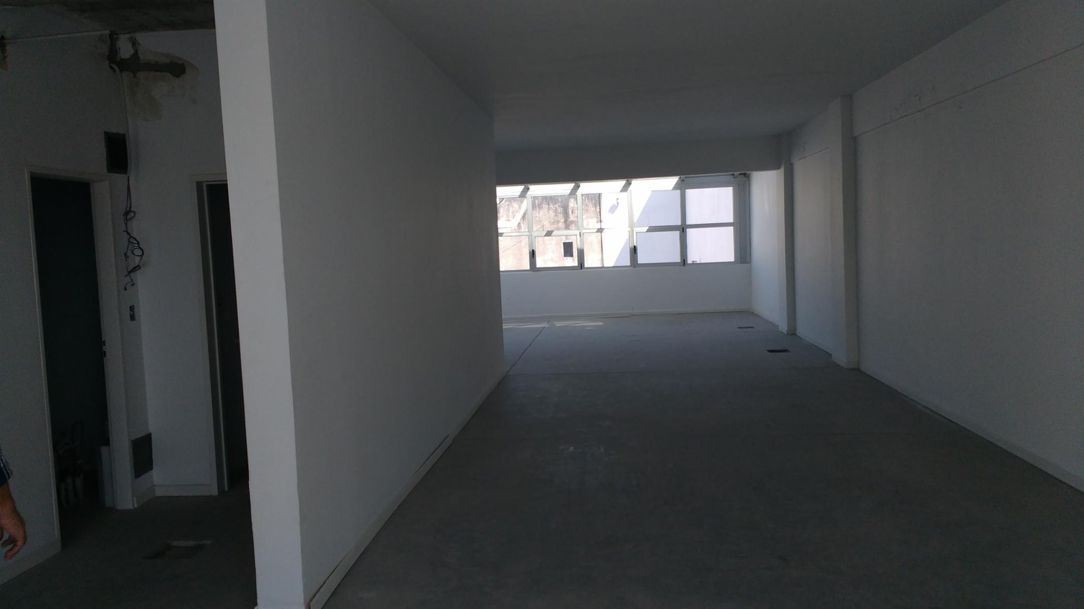 EXCELENTE EDIFICIO EN BLOCK- PLANTA LIBRES CON COCHERAS - 8