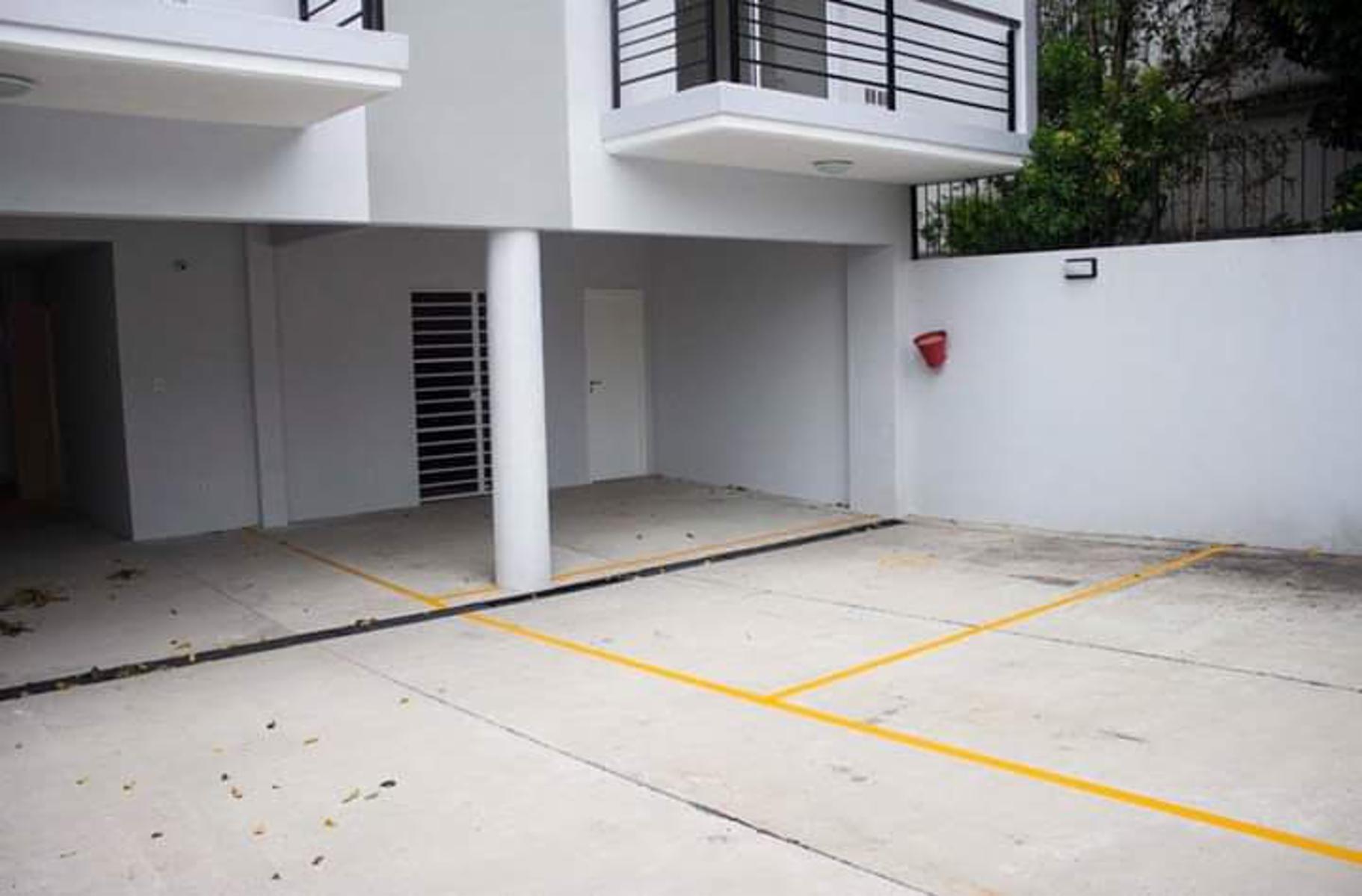 VTA AMPLIO MONOAMABIENTE DIVISIBLE EN CASEROS — foto 2