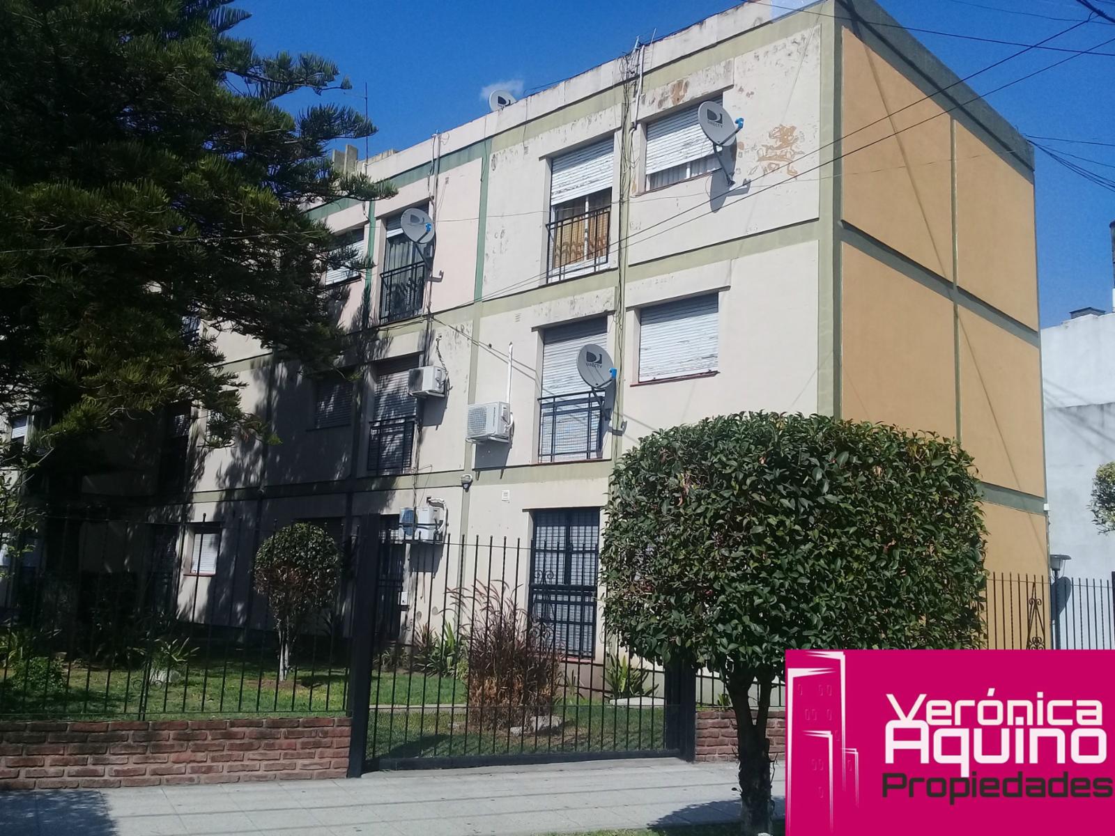 Departamento de 2 amb en planta baja