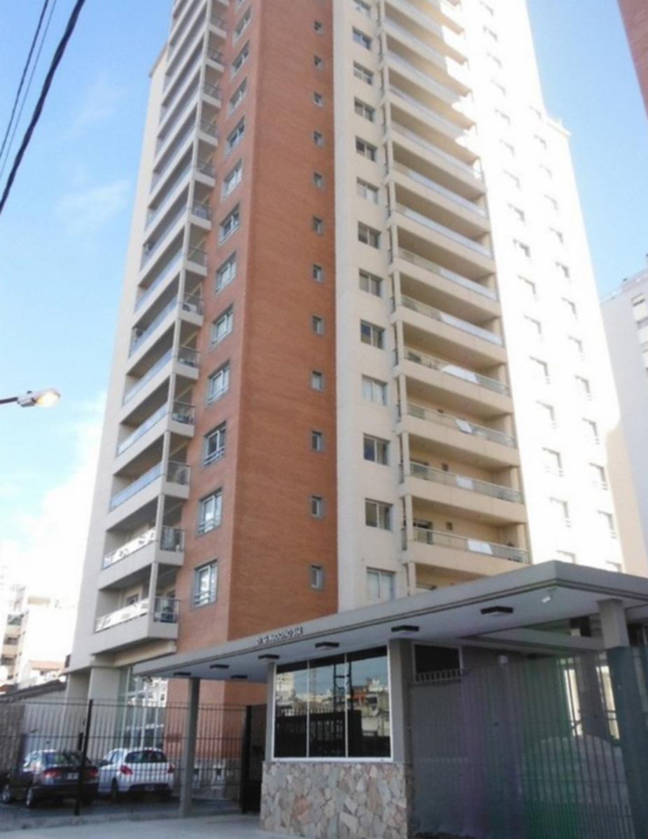Excelente departamento de 3 amb céntrico — foto 2