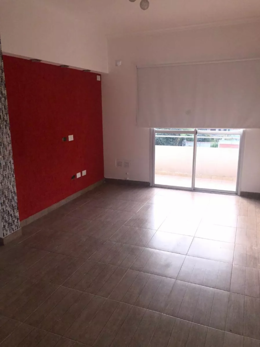 Departamento de 3 amb al frente con balcón — foto 12