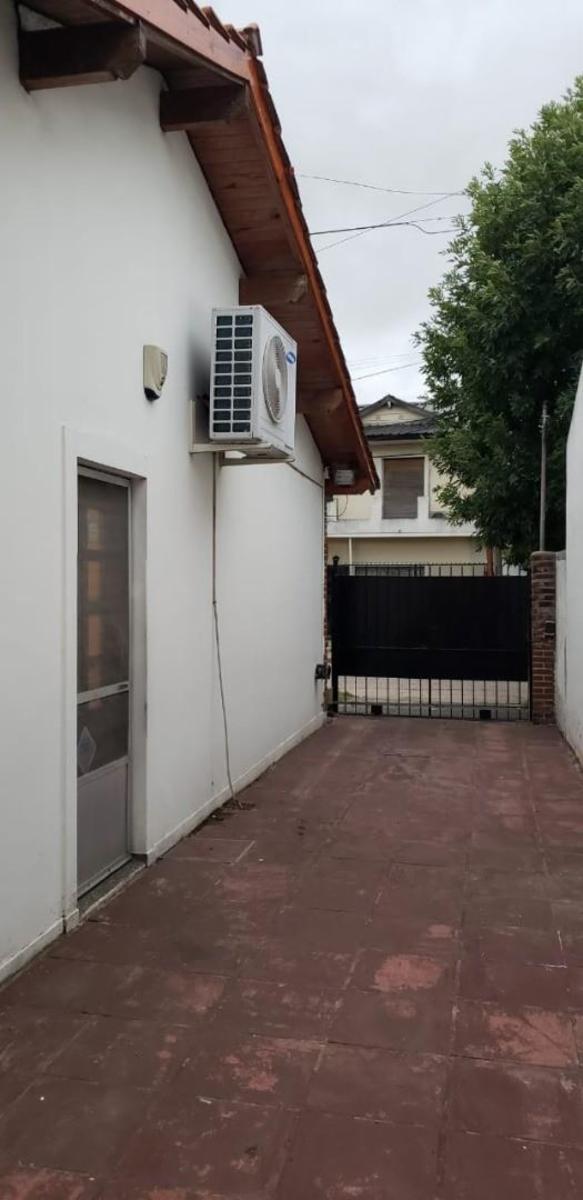 Muy lindo chalet de 3 amb — foto 2