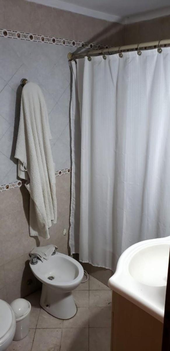Muy lindo chalet de 3 amb — foto 6