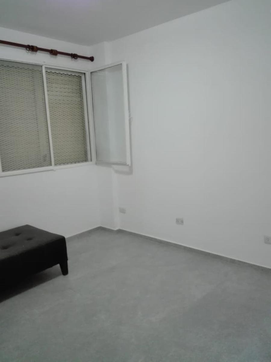 Excelente propieda de 2 amb con patio — foto 8