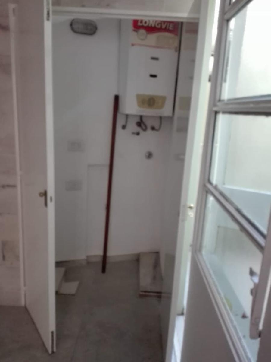Excelente propieda de 2 amb con patio — foto 9