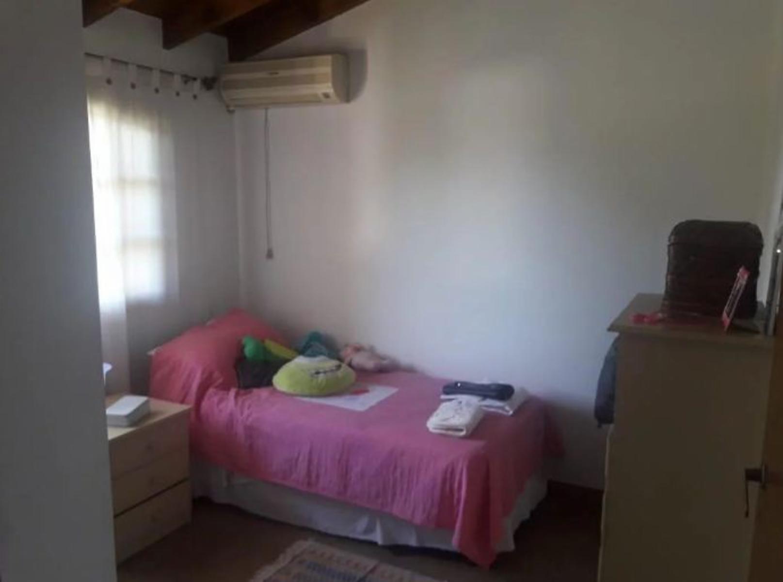 Muy linda casa de 5 amb con cochera — foto 13