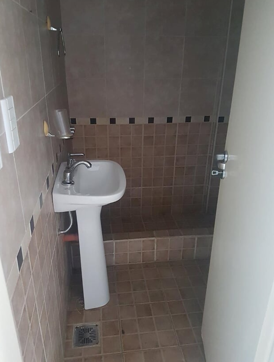 Excelente departamento de 2 amb con patio — foto 8
