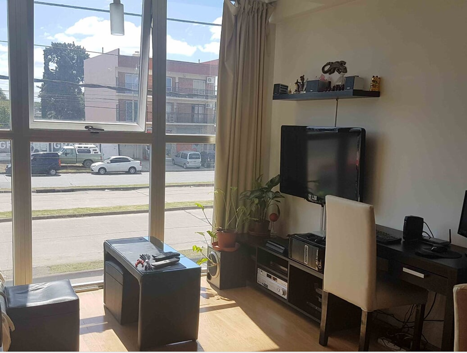 Muy lindo departamento 2 amb al frente con balcón — foto 4