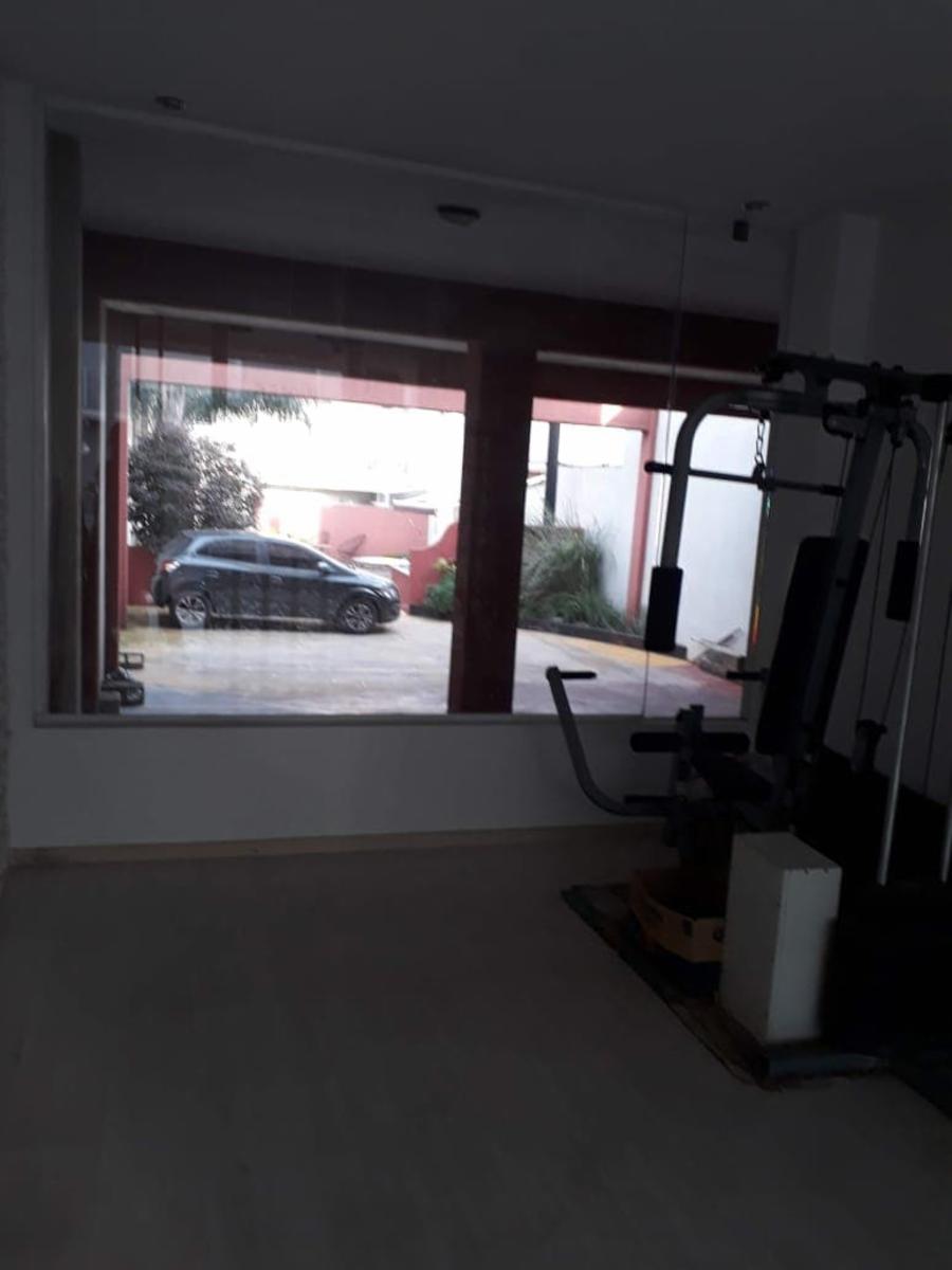 Excelente departamento de 2 amb con balcón y cochera — foto 5