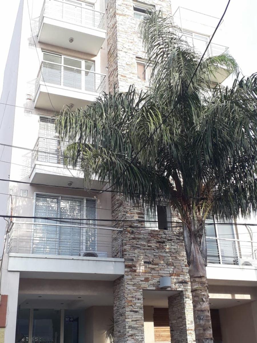 Excelente departamento de 2 amb con balcón y cochera — foto 10