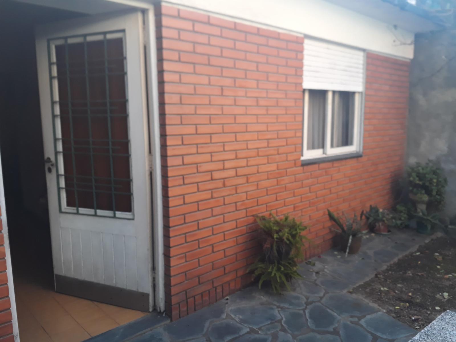 Casa de 3 ambientes en excelente zona