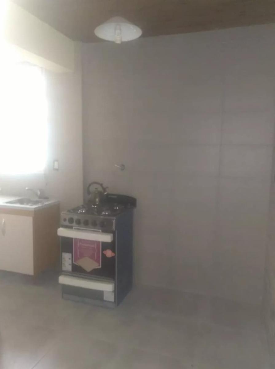 Excelente departamento de 3 amb en zona comercial. Precio rebajado — foto 4