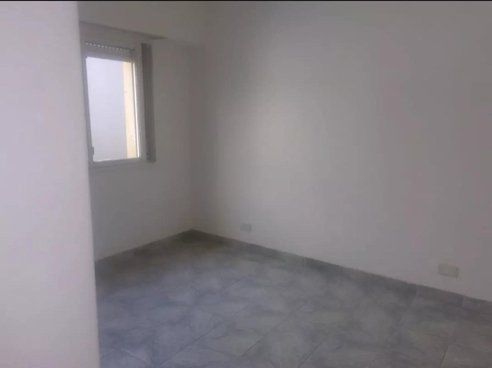 Excelente departamento de 3 amb en zona comercial. Precio rebajado — foto 8