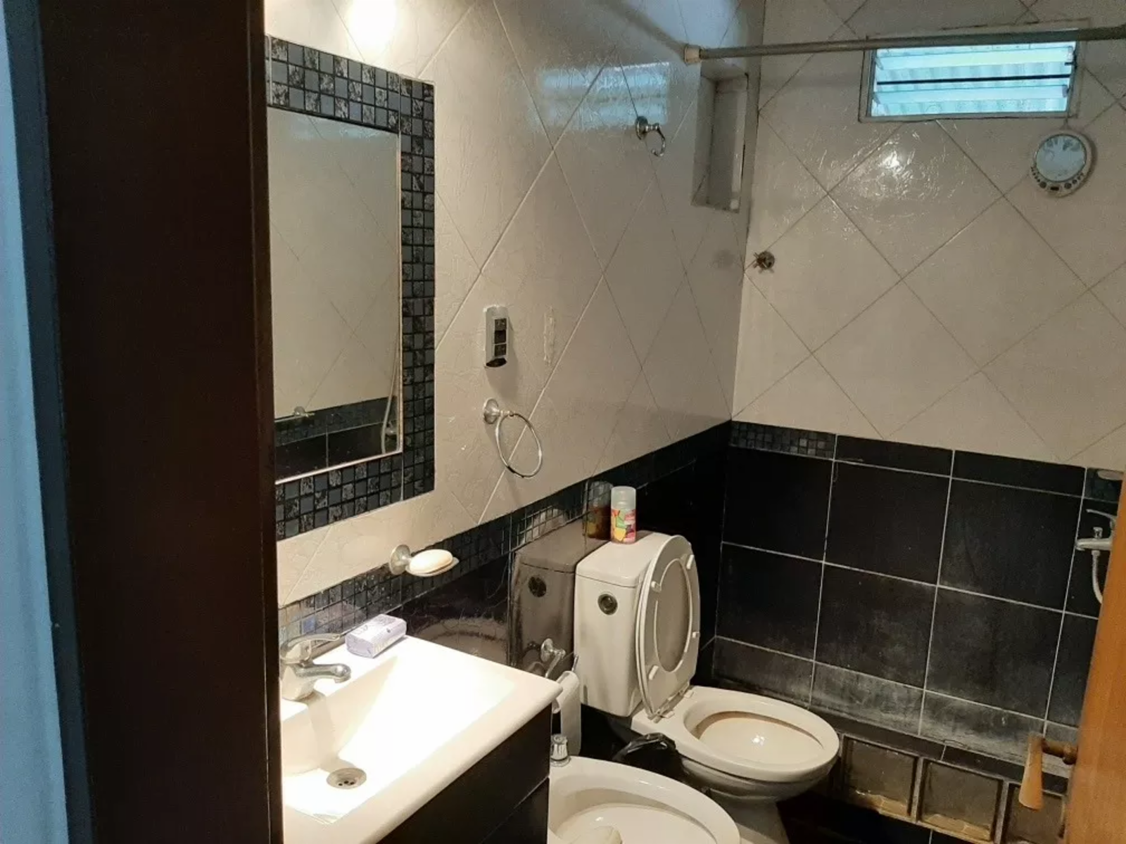 Casa tipo ph de 3 amb cochera y patio — foto 3