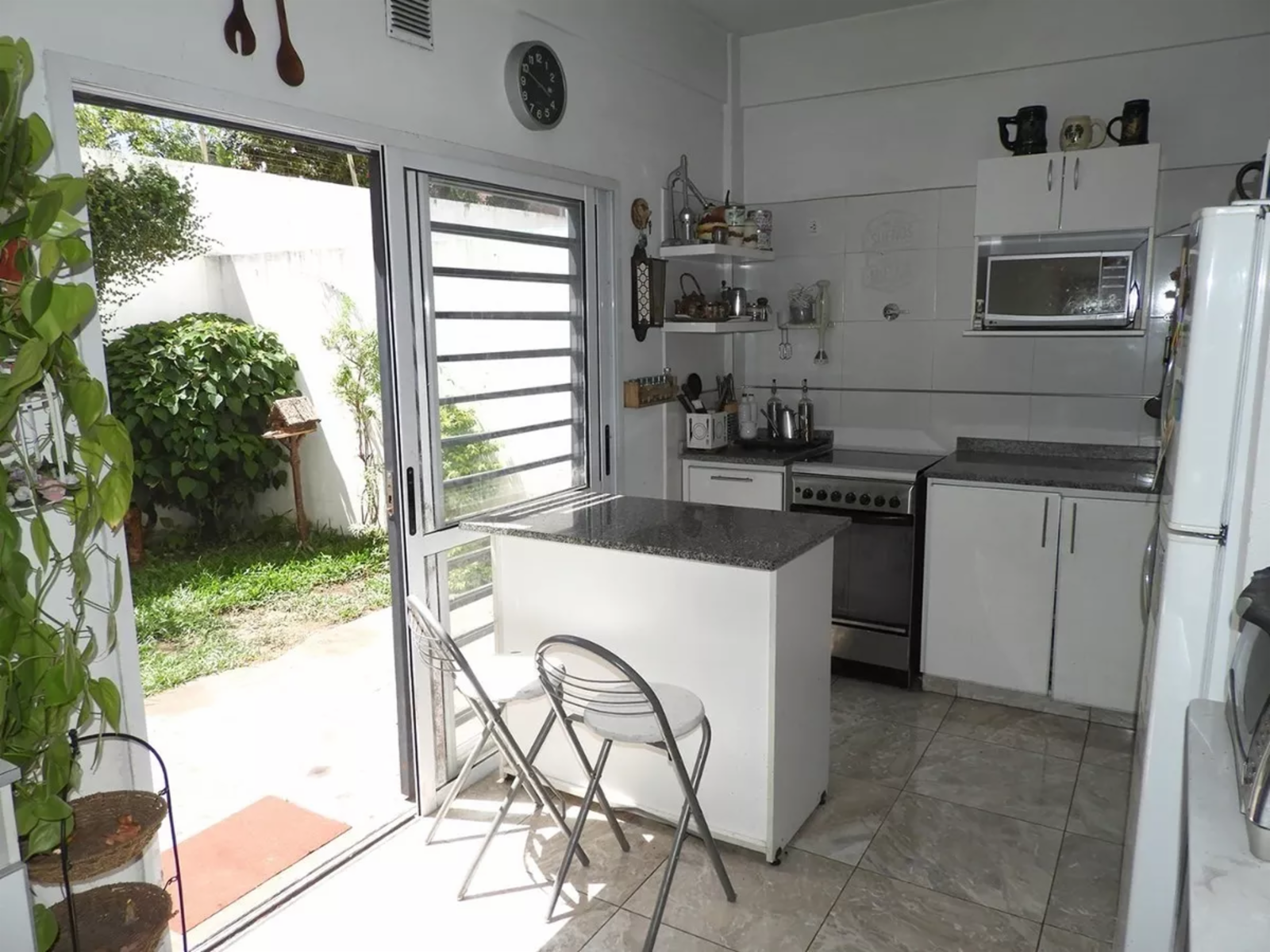 Muy linda casa de 5 amb — foto 2