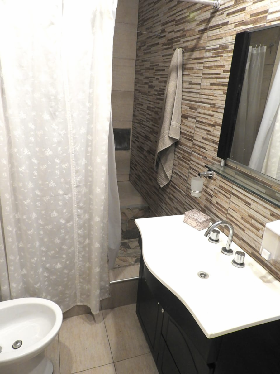 Muy linda casa de 5 amb — foto 4