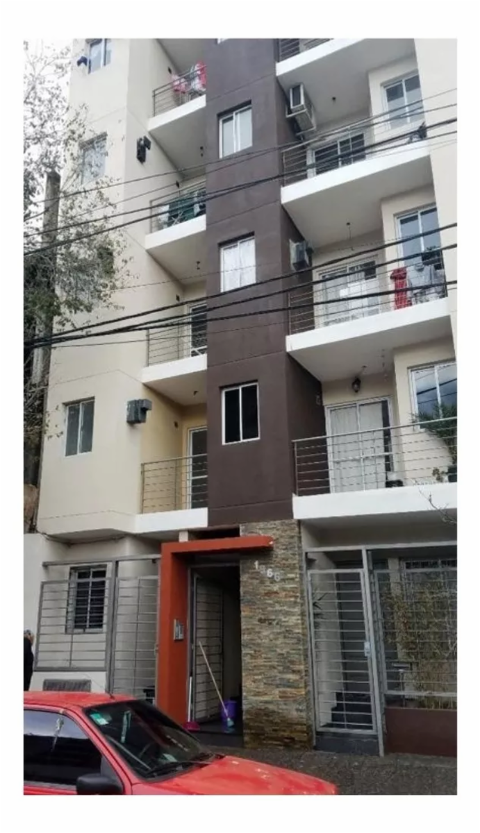 Departamento de 2 amb con patio