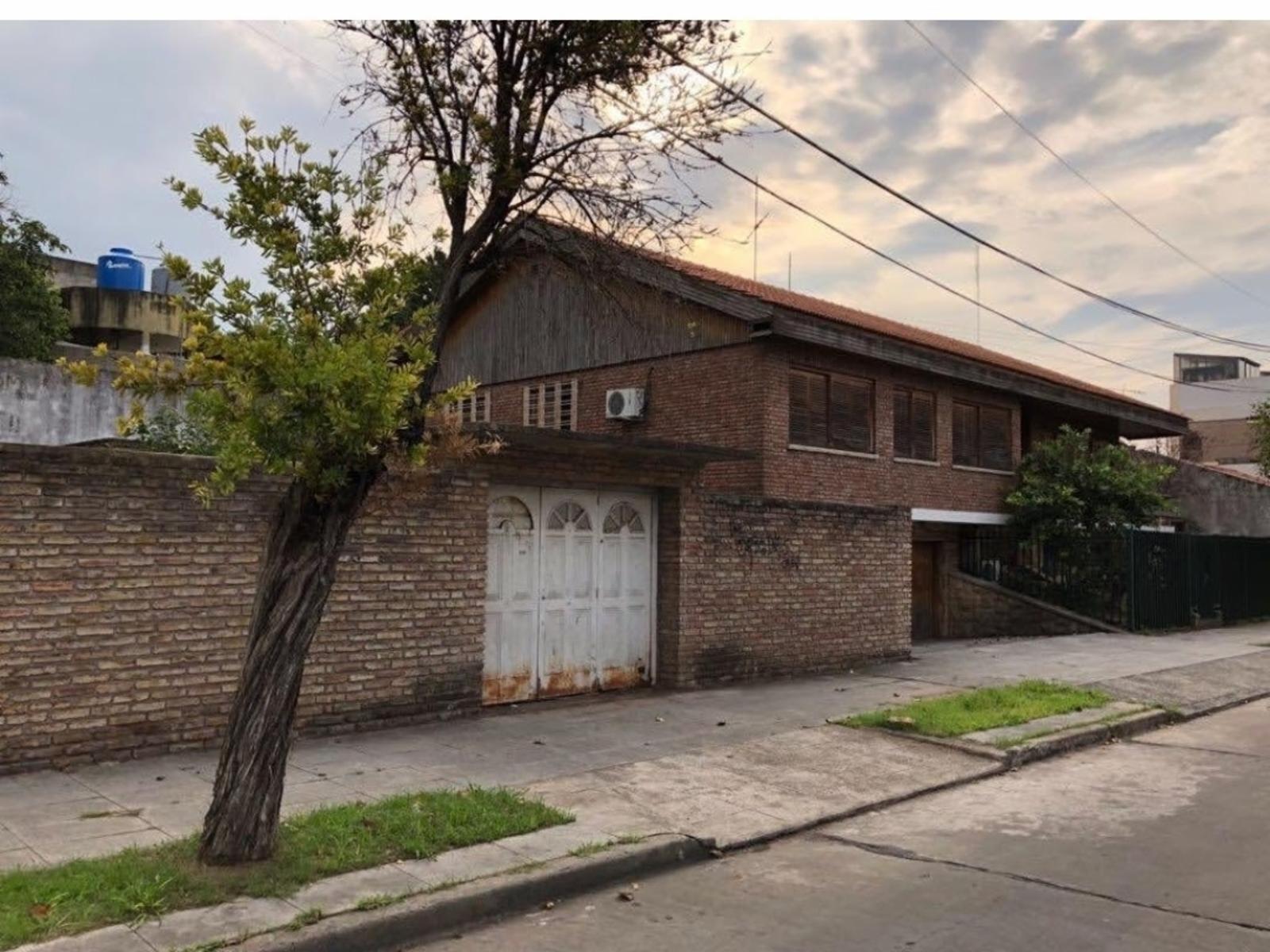 Casa de 5 ambientes en Ramos Mejía