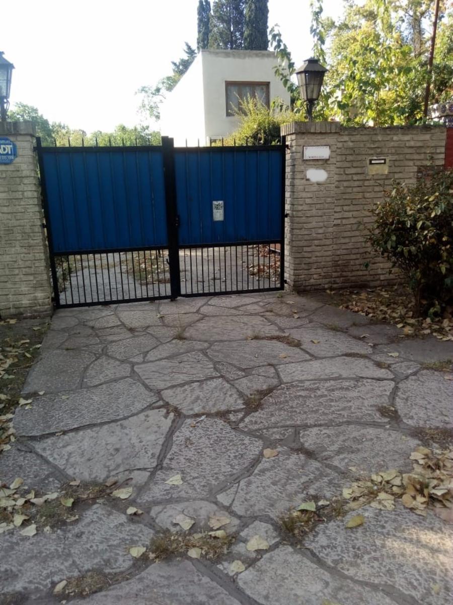 Excelente terreno de 330 mt2., con mejoras. - 1
