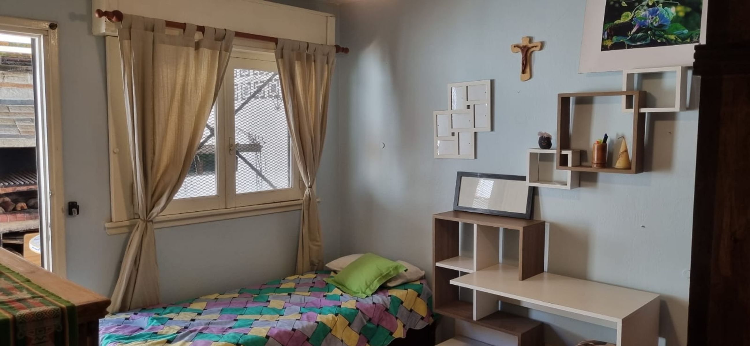 Excelente dpto. tipo casa lateral, de tres ambientes con patioyparrilla. Excelente ubicación y estado. — foto 10