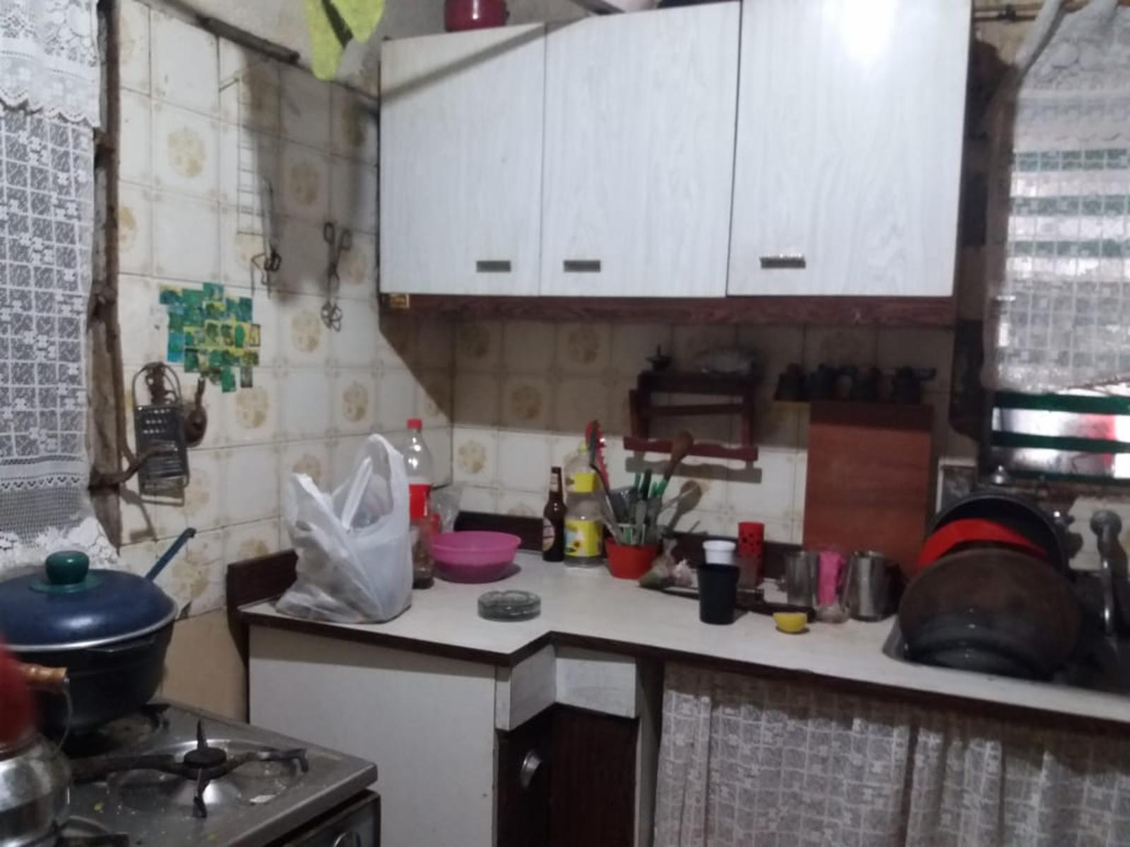 DEOCARE PROPIEDADES VENTA DE CASA DE 5 AMBIENTES CON PATIO GARAGE Y FONDO VILLA MADERO — foto 3