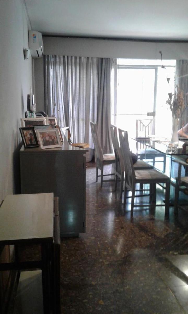 VENTA DE AMPLIO DEPARTAMENTO DE 4 AMBIENTES AL FRENTE MAS DEPENDENCIA DE SERVICIO C/ BALCON Y PATIO ZONA RECOLETA — foto 2