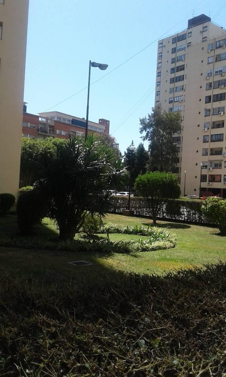 VENTA DEDEPARTAMENTO DE 4 AMBIENTES EN EDIFICIO DE 11 PISOS 4 DEPARTAMENTOS POR PISO ZONA COLEGIALES - 2
