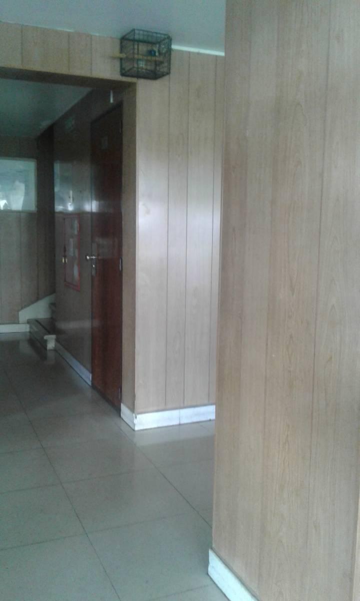 VENTA DEDEPARTAMENTO DE 4 AMBIENTES EN EDIFICIO DE 11 PISOS 4 DEPARTAMENTOS POR PISO ZONA COLEGIALES - 7