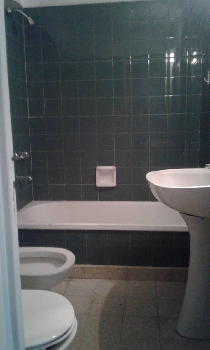 VENTA DEDEPARTAMENTO DE 4 AMBIENTES EN EDIFICIO DE 11 PISOS 4 DEPARTAMENTOS POR PISO ZONA COLEGIALES - 13