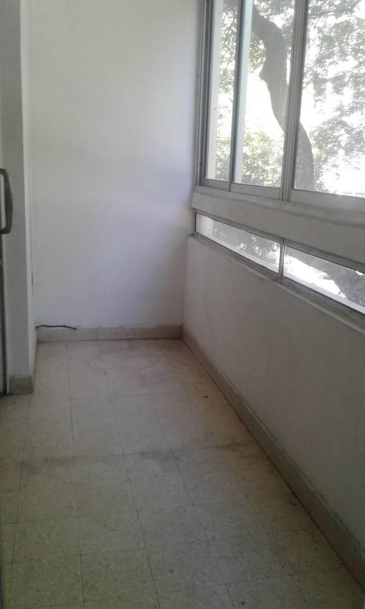 VENTA DEDEPARTAMENTO DE 4 AMBIENTES EN EDIFICIO DE 11 PISOS 4 DEPARTAMENTOS POR PISO ZONA COLEGIALES - 23