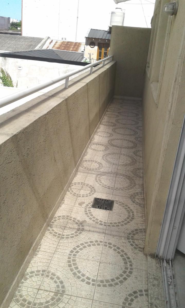 VENTA DE DEPARTAMENTO DE 3 AMBIENTES C/BALCON Y COCHERA A ESTRENAR ZONA LINIERS — foto 3