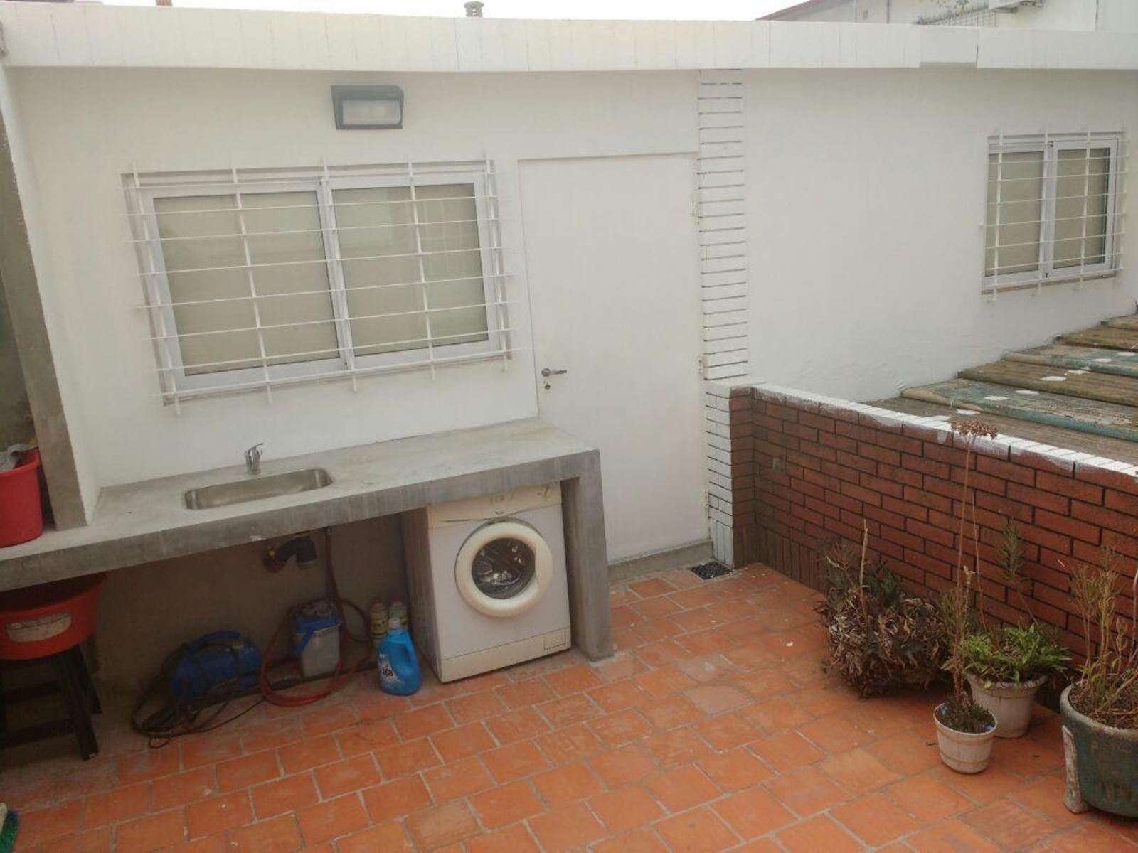 VENTA DE PH DE 2 AMBIENTES POR PASILLO C/PATIO Y TERRAZA MUY BUEN ESTADO ZONA VILLA LUGANO — foto 11