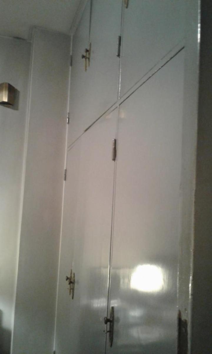 VENTA DE AMPLIO DEPARTAMENTO DE 4 AMBIENTES AL FRENTE MAS DEPENDENCIA DE SERVICIO, BALCÓN Y PATIO CUBIERTO — foto 5