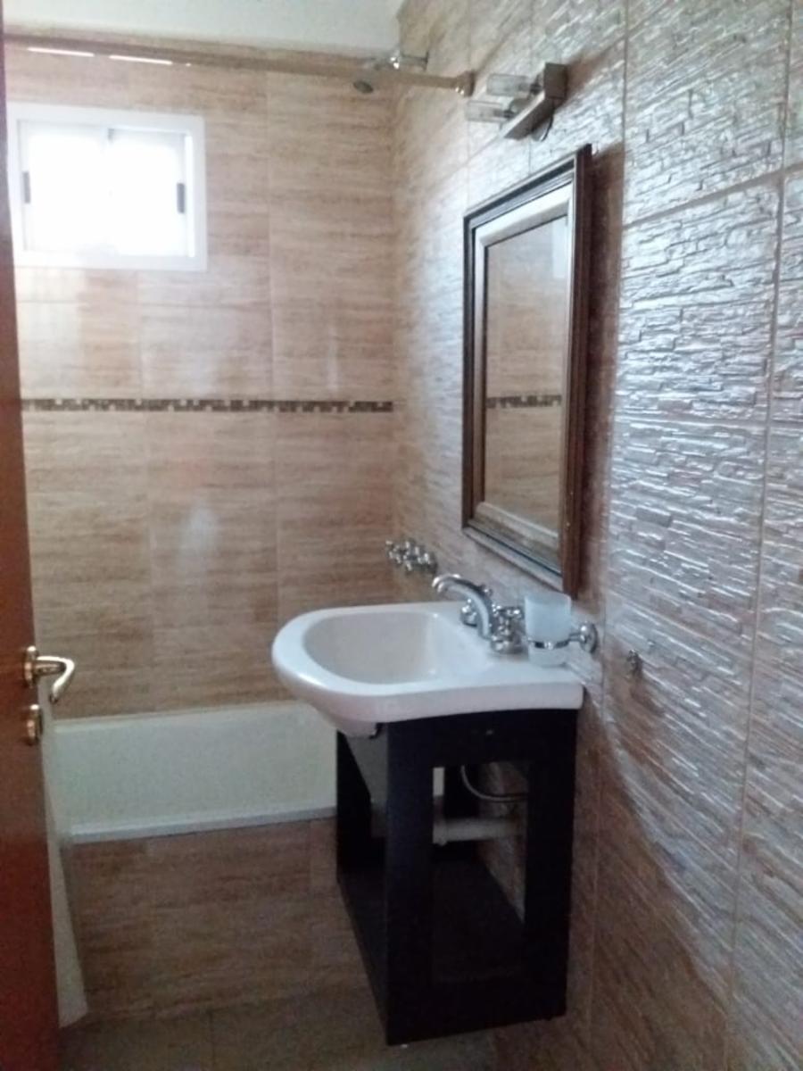 DEOCARE PROPIEDADES VENDE HERMOSO SEMIPISO DE 2 AMBIENTES AL FRENTE CON COCHERA ZONA LINIERS — foto 10