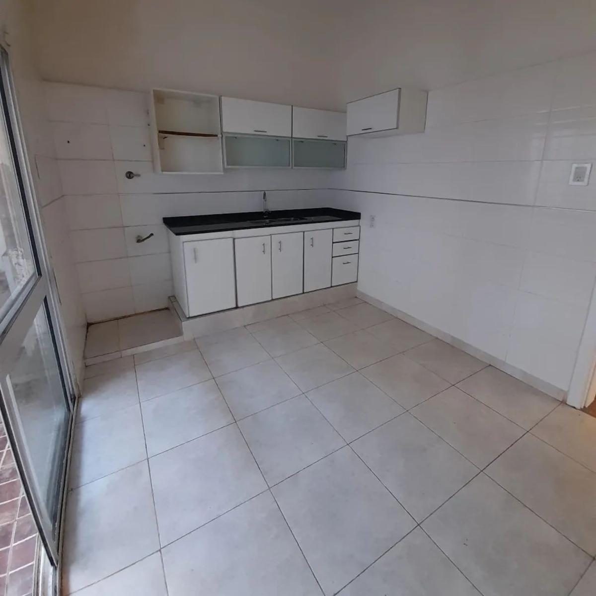 VENTA-CASA EN ESQUINA — foto 9