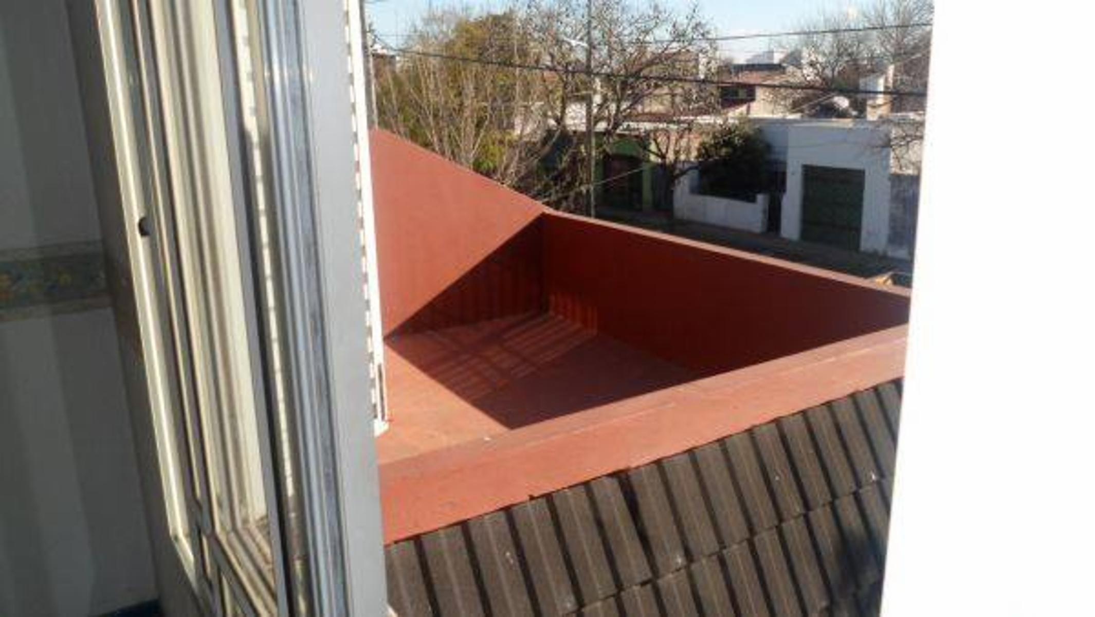 VENTA-DUPLEX 3 AMBIENTES — foto 2
