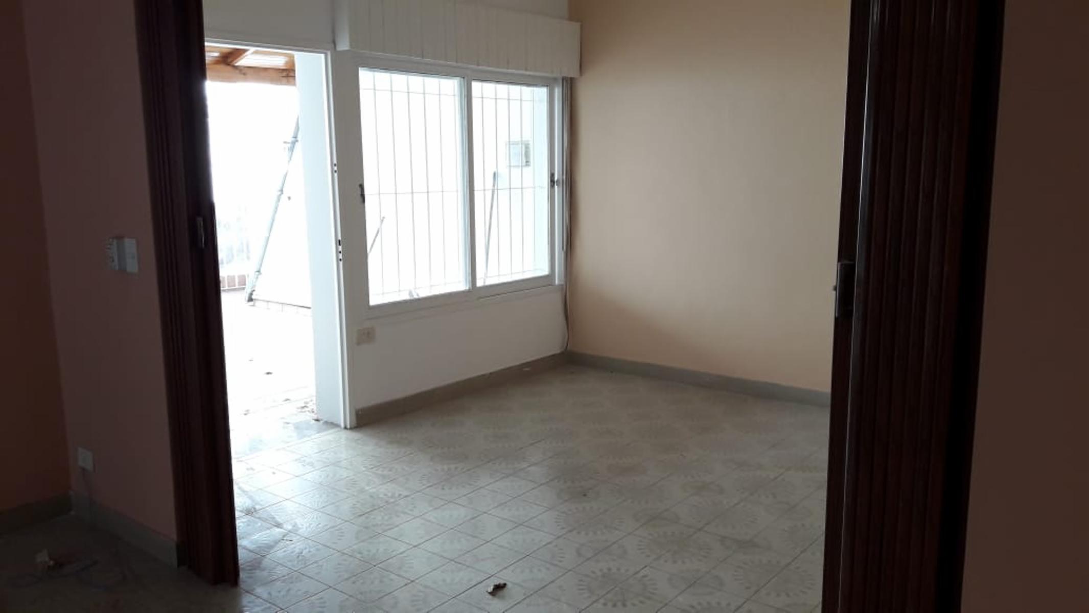ALQUILER-PH 3 AMBIENTES POR PASILLO - 6
