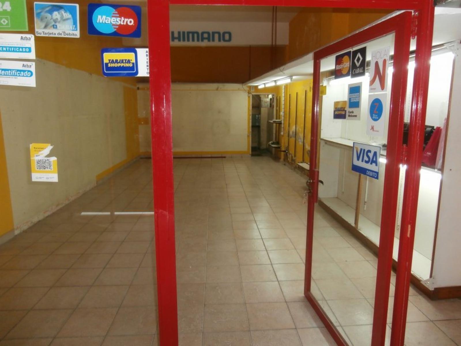 VENTA AMPLIO LOCAL ZONA COMERCIAL - 2