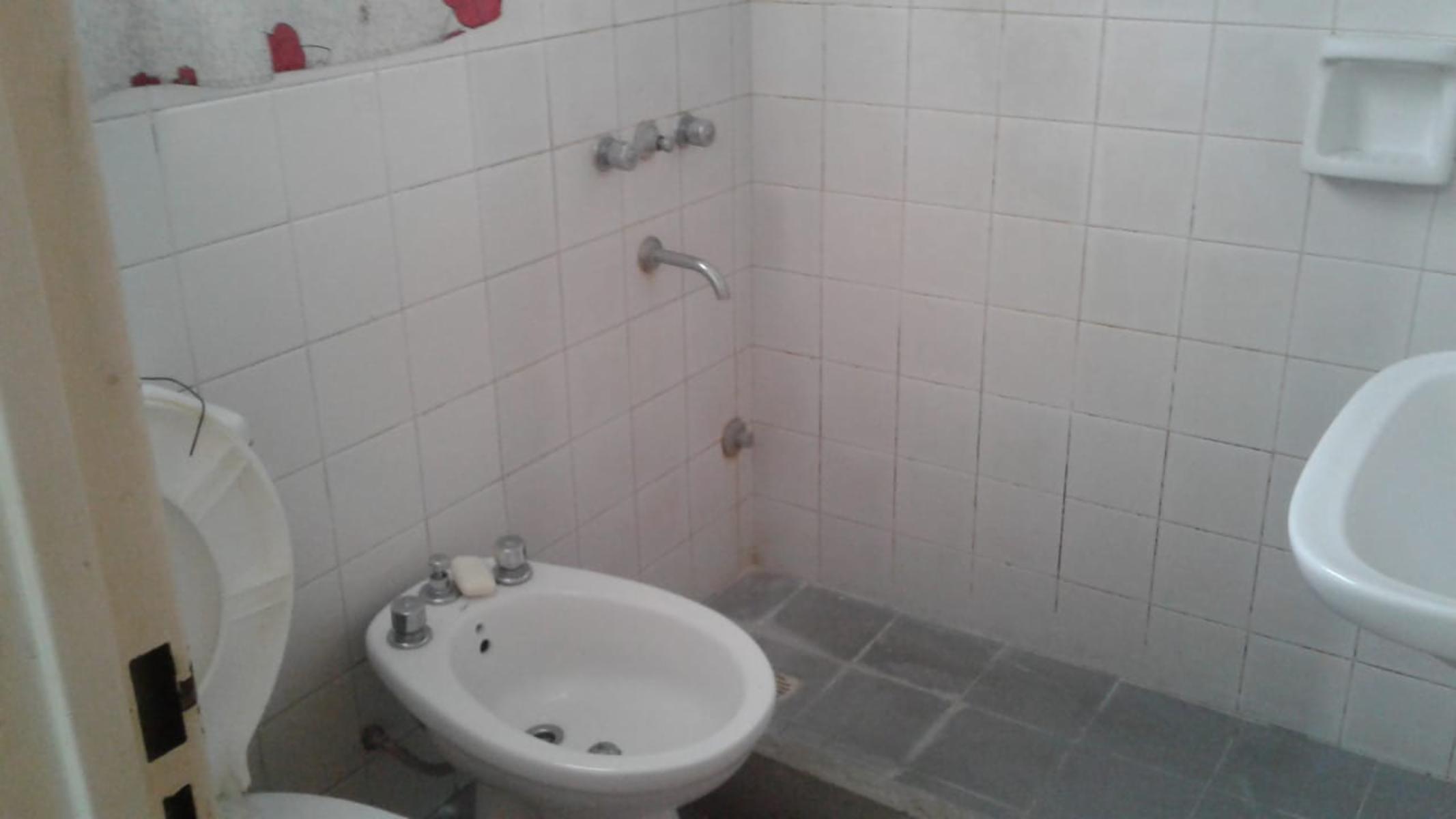 ALQUILER CASA 3 AMBIENTES CON COCHERA - 9