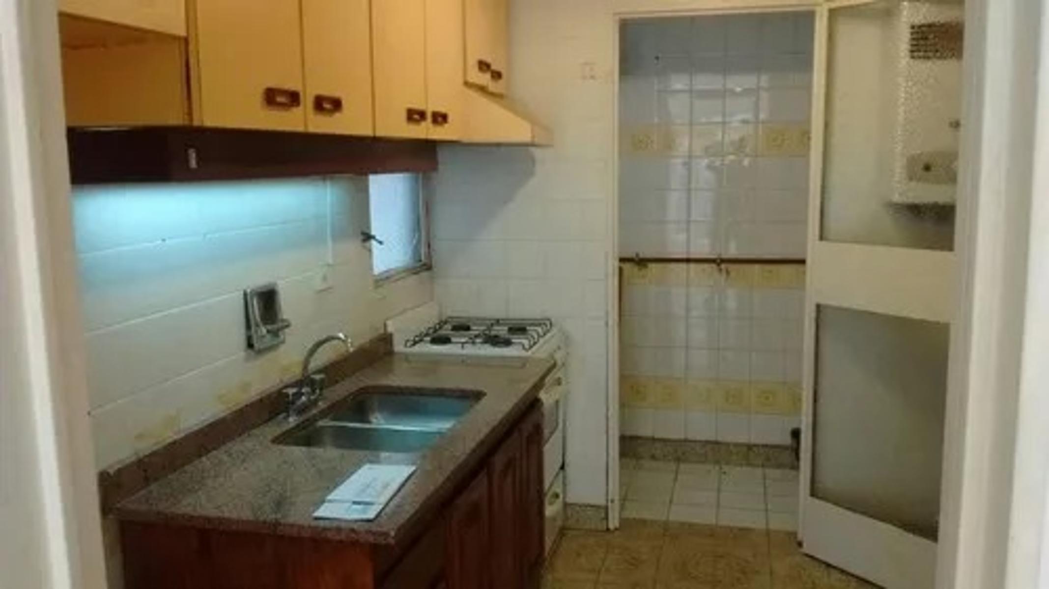 HERMOSO 3 AMBIENTES EN FLORES — foto 7