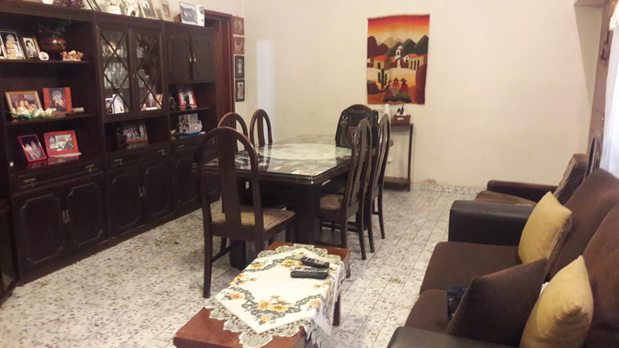 Vendo hermosa propiedad en Villa Luzuriaga — foto 3