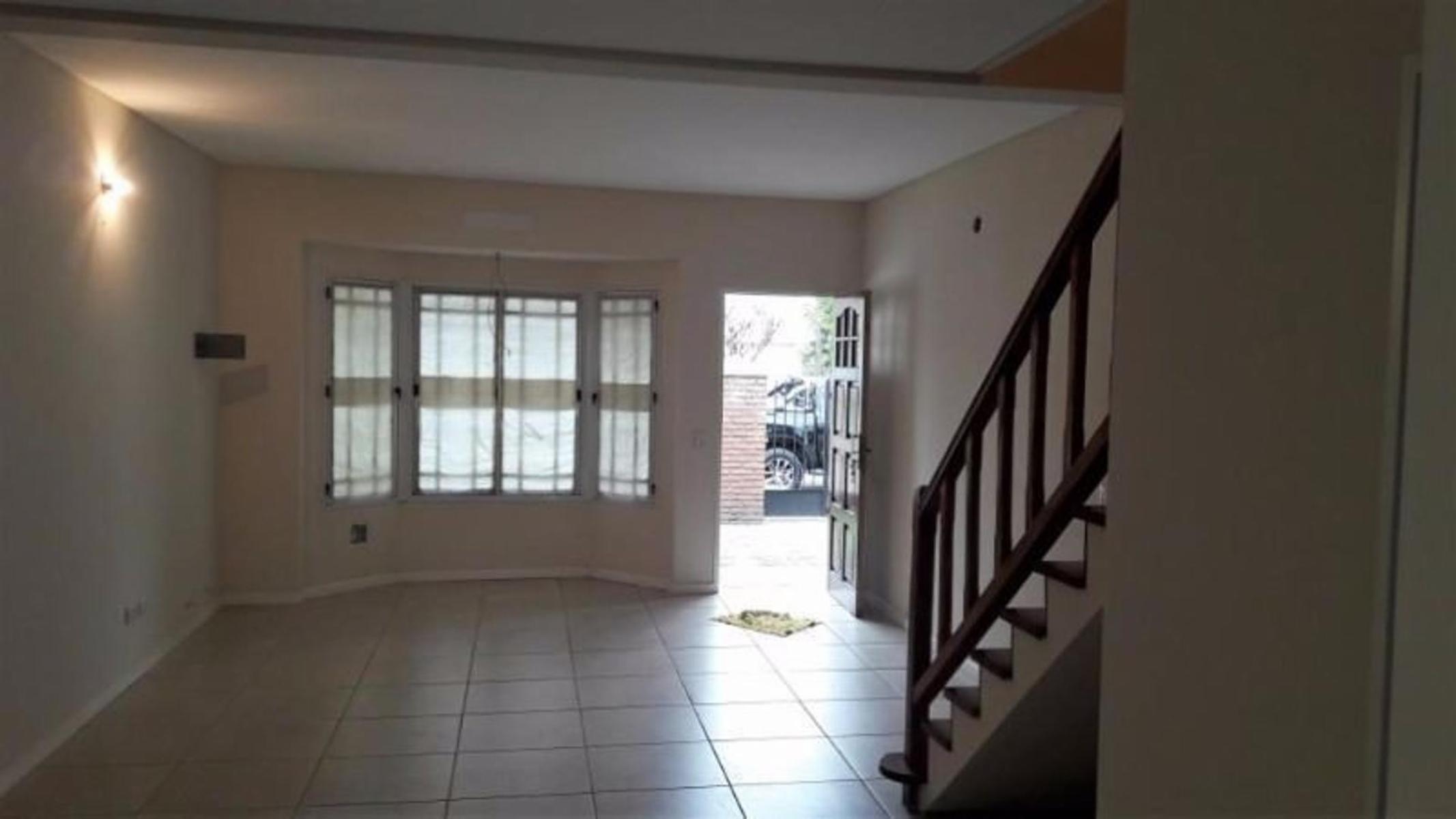 VENTA DUPLEX 4 AMB A ESTRENAR HAEDO NORTE
