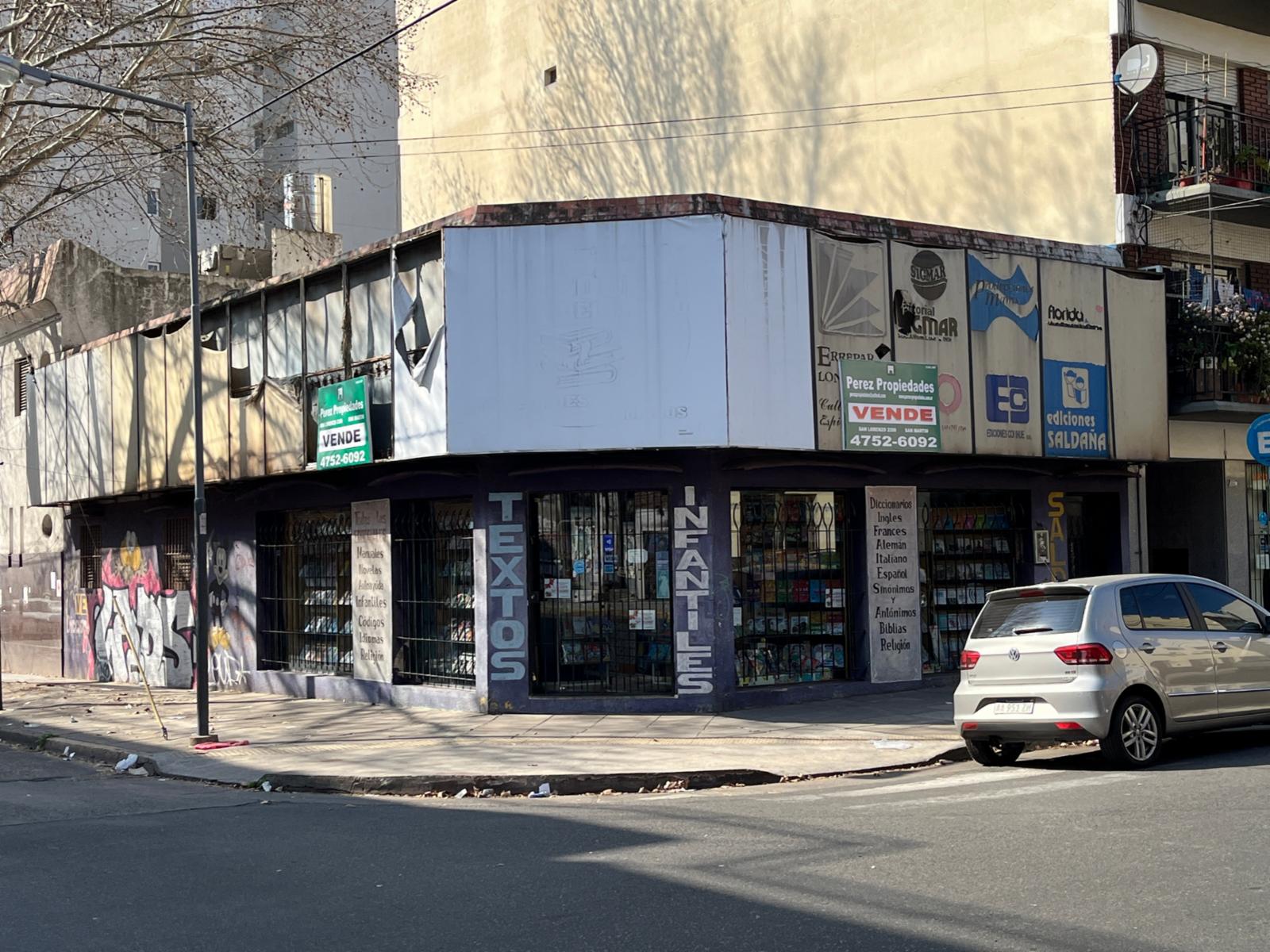 Local en Esquina a mts. Plaza